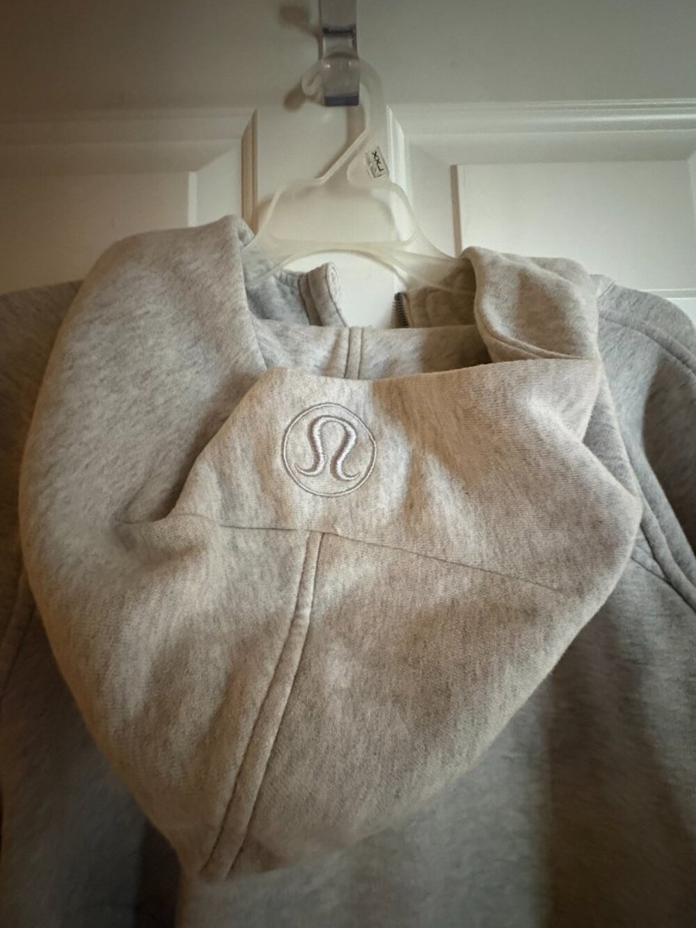 Women's Scuba Oversized Full-Zip Hoodie - Picture 3 of 3